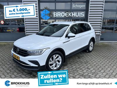 tweedehands VW Tiguan 1.5 TSI 150 pk Life 7-DSG | Trekhaak | Navigatie by app | Cruise Control Adaptief | A-Camera |