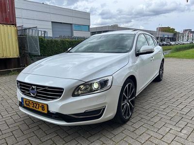 tweedehands Volvo V60 2.4 D5 Twin Engine Special Edition Leer Pano Navi