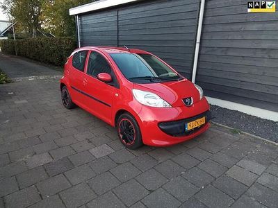 Rood Gebruikt 2008 Peugeot 107 S Hatchback | € 2.989 (Eerlijke prijs)