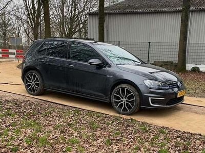Grijs Occasion 2015 VW Golf VII GTE Hatchback | € 10.750 (Goede deal)