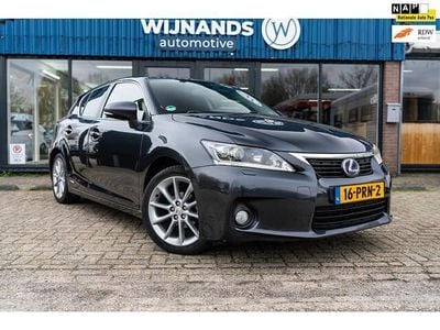 Lexus CT200h