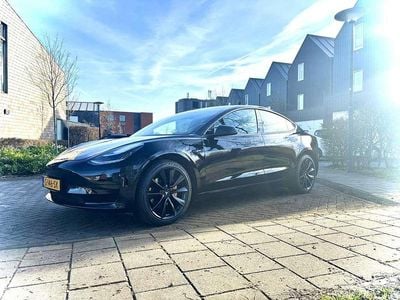 Zwart Occasion 2019 Tesla Model 3 RWD Sedan | € 21.500 (Eerlijke prijs)