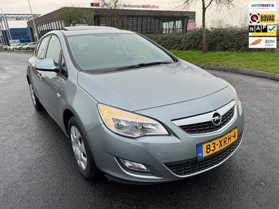 tweedehands Opel Astra 1.4 Turbo Edition AUTOMAAT 140PK Trekhaak pdc