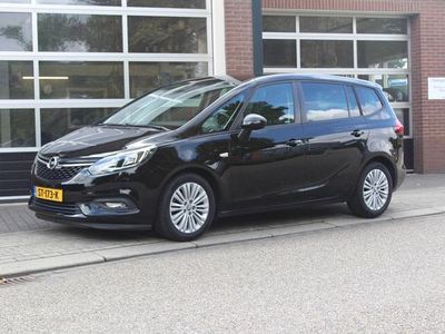 Zwart Gebruikt 2017 Opel Zafira Tourer Innovation MPV | € 13.450
