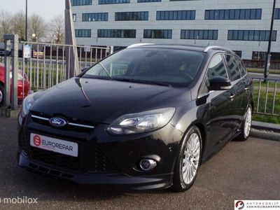 Zwart Occasion 2013 Ford Focus Titanium Stationwagen | € 5.950 (Eerlijke prijs)