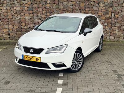 Wit Gebruikt 2016 Seat Ibiza CONNECT Hatchback | € 9.495 (Eerlijke prijs)