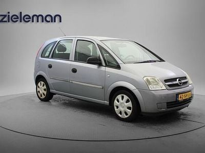 Grijs Occasion 2003 Opel Meriva Enjoy MPV | € 645 (Goede deal)