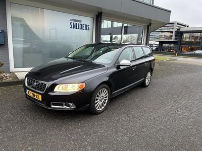 Zwart (metallic) Occasion 2008 Volvo V70 Business Edition Stationwagen | € 3.350 (Goede deal)