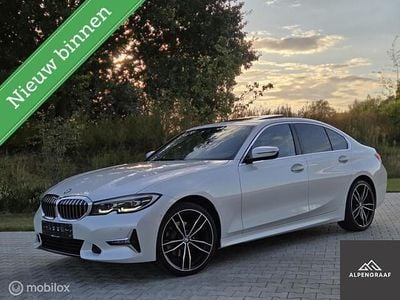 Wit Gebruikt 2019 BMW 320 Comfort Edition Sedan | € 27.500 (Iets duurder)