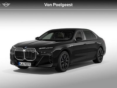 BMW M760e