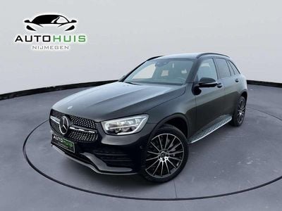 Zwart Occasion 2020 Mercedes GLC300 AMG line Hatchback | € 39.745 (Eerlijke prijs)
