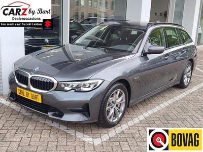 BMW 330e