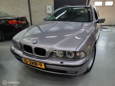 BMW 523