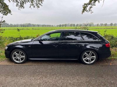 Zwart Gebruikt 2013 Audi A4 Stationwagen | € 8.500 (Iets duurder)