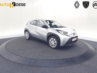 Hatchback Gebruikt 2023 Toyota Aygo X Play SUV | € 15.400 (Goede deal)