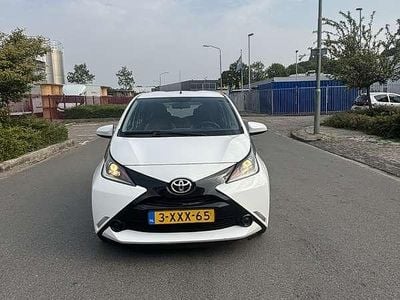 Occasion 2014 Toyota Aygo X-play Hatchback | € 4.800 (Eerlijke prijs)