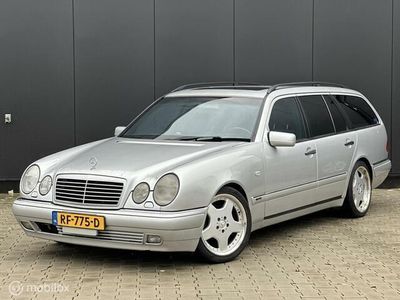 Mercedes 320