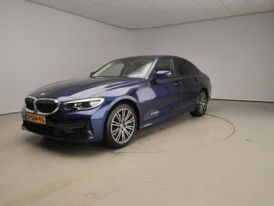 Blauw Occasion 2019 BMW 320 Comfort Edition Sedan | € 24.900 (Goede deal)