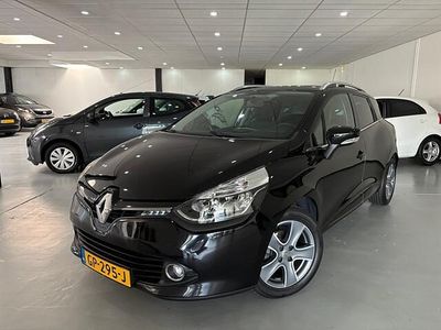 Zwart Gebruikt 2015 Renault Clio GrandTour Night&Day Stationwagen | € 5.999 (Eerlijke prijs)