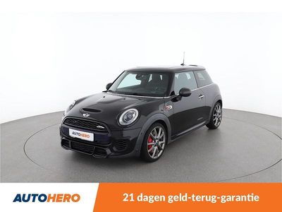 Zwart Gebruikt 2016 Mini John Cooper Works Hatchback | € 19.149 (Eerlijke prijs)