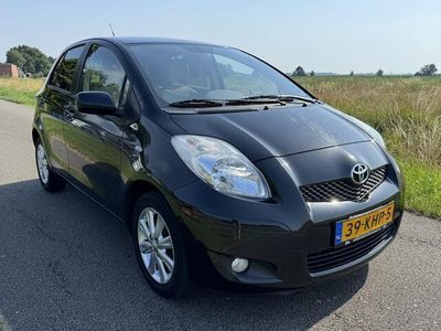 Occasion Toyota Yaris Executive 101 PK (74 kW) 2009 Zwart Hatchback