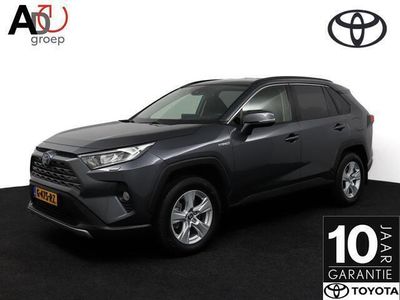 tweedehands Toyota RAV4 2.5 Hybrid AWD Active | Trekhaak | 1650 kg trekgewicht | Camera | Cruise Control | Stoelverwarming voor | Climate Control | Parkeersensoren voor + achter |