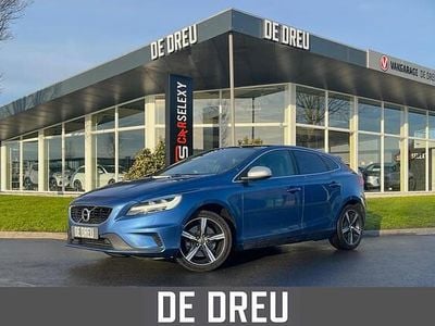 Blauw Occasion 2019 Volvo V40 Hatchback | € 19.995 (Eerlijke prijs)