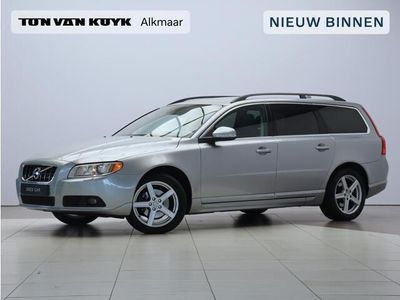 tweedehands Volvo V70 T4 Automaat Limited Edition / Stoelverwarming / Afn. trekhaak / Privacy glass / Bluetooth