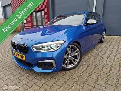 Blauw (metallic) Gebruikt 2016 BMW M140 M Sport Hatchback | € 29.950 (Eerlijke prijs)