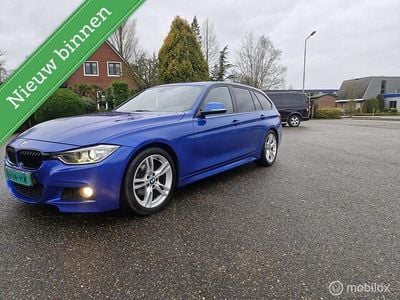 Blauw Occasion 2013 BMW 320 Executive Stationwagen | € 11.999 (Iets duurder)