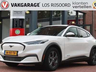 Wit Occasion 2021 Ford Mustang Mach-E SUV | € 24.095