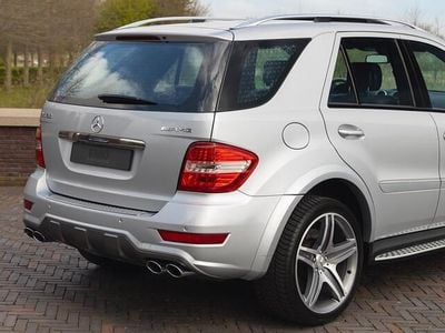 Zilver Gebruikt 2010 Mercedes ML63 AMG AMG SUV | € 55.995