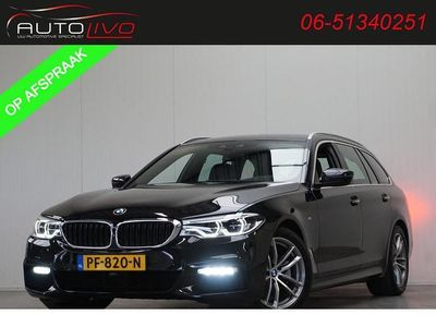 Zwart, metallic lak Occasion 2017 BMW 520 Executive Stationwagen | € 26.895 (Duur)