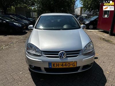 tweedehands VW Golf V 1.6 FSI Trendline, airco,4ele ramen,stoel verw