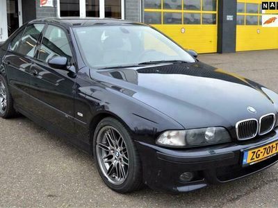 tweedehands BMW M5 M5 E39 5.0 Liter V8 400PK. Oerdealer onderhouden. YOUNGTIMER!!!