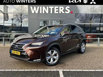 Bruin Gebruikt 2016 Lexus NX300h Luxury Line SUV | € 22.845 (Eerlijke prijs)