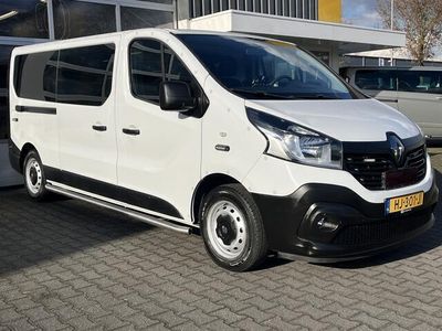 Wit Occasion 2015 Renault Trafic Authentique MPV | € 17.950