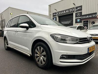 Wit Occasion 2017 VW Touran MPV | € 9.999 (Goede deal)