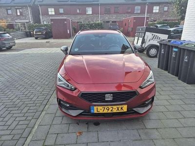 Rood Gebruikt 2021 Seat Leon Stationwagen | € 19.950 (Iets duurder)