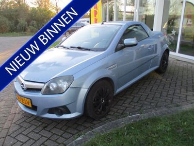 tweedehands Opel Tigra TwinTop 1.4-16V Enjoy Zo mee!