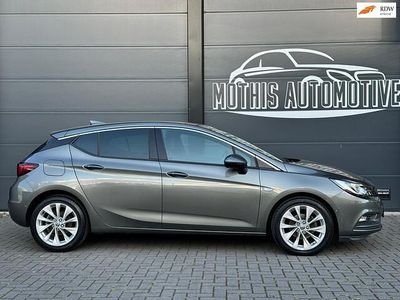 Grijs Gebruikt 2018 Opel Astra Business Hatchback | € 12.750 (Eerlijke prijs)