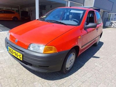 Rood Occasion 1996 Fiat Punto Hatchback | € 5.950