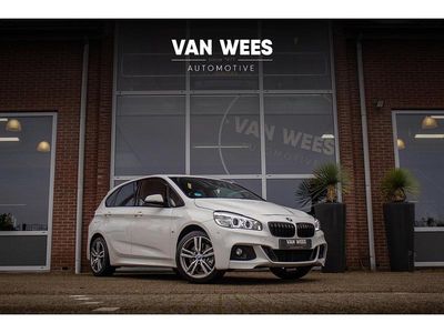 Wit Occasion 2016 BMW 225 Active Tourer Executive MPV | € 14.950 (Iets duurder)