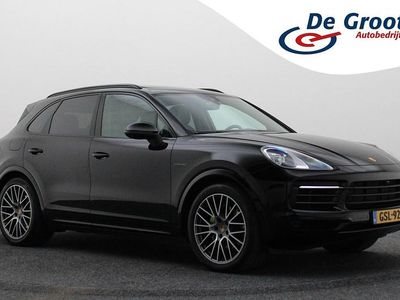 Zwart Occasion 2023 Porsche Cayenne Platinum Edition SUV | € 82.950