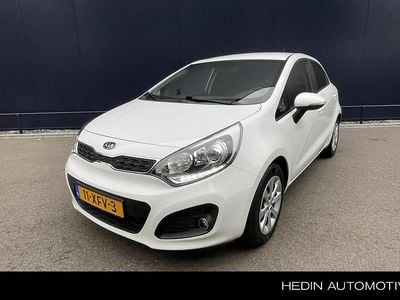 Wit Gebruikt 2012 Kia Rio Hatchback | € 9.795 (Eerlijke prijs)