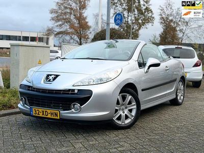 Grijs Gebruikt 2007 Peugeot 207 CC Cabriolet | € 1.995 (Eerlijke prijs)