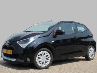 tweedehands Toyota Aygo 1.0 Vvt-I X-Play Airco Camera Apple Carplay