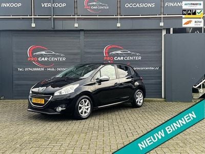 Zwart Gebruikt 2014 Peugeot 208 Hatchback | € 5.999 (Eerlijke prijs)