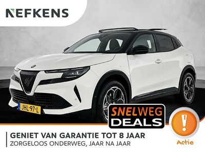 Wit Nieuw 2025 Alfa Romeo Junior Edizione Speciale SUV | € 41.990