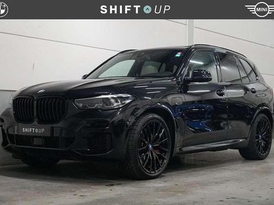 Zwart Occasion 2022 BMW X5 M Sport SUV | € 63.940 (Eerlijke prijs)